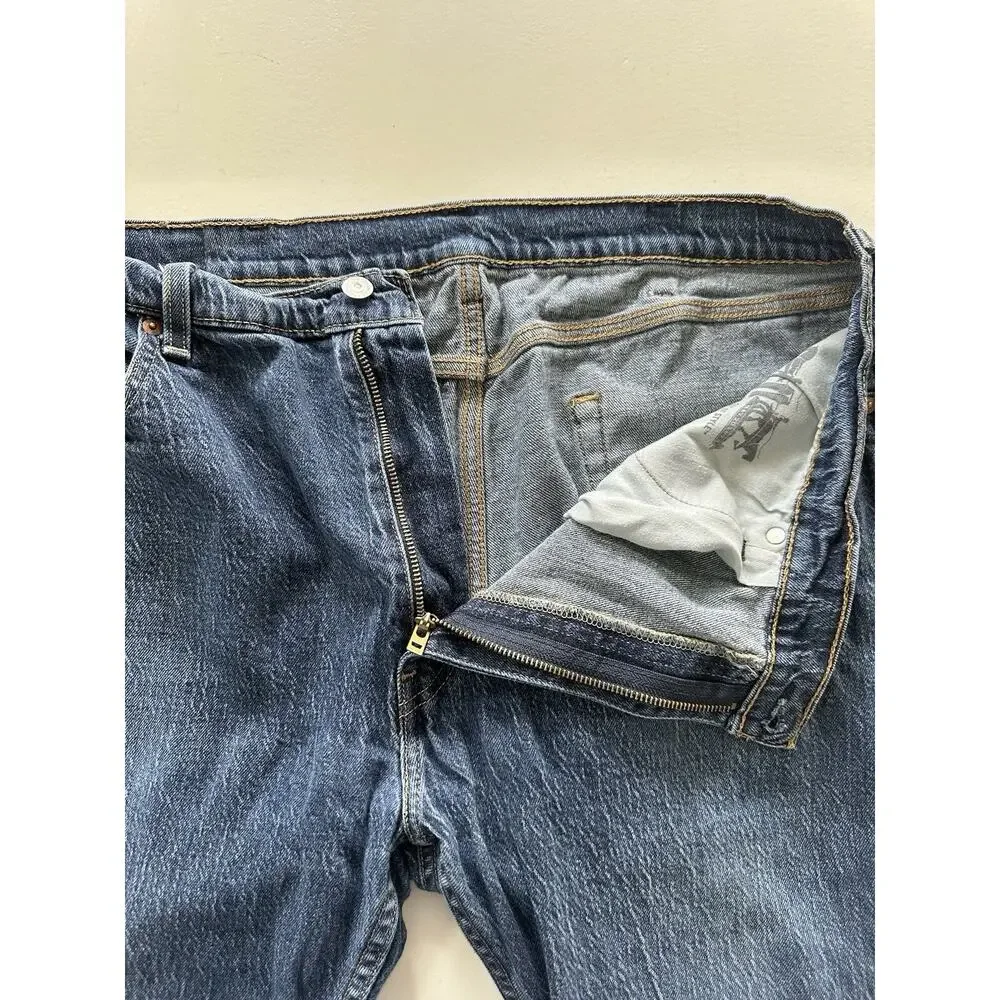 Levis elevate your
